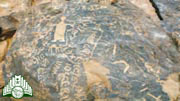 رسوم  ونقوش  صخرية  في  موقع  كلوة
